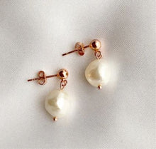 Load image into Gallery viewer, Audrey Pearl Drop Earrings - Rose Gold