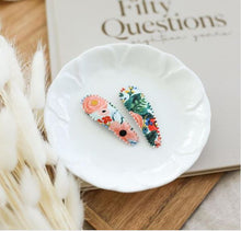 Load image into Gallery viewer, Lauren Clips by Josie Joan's