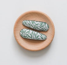 Load image into Gallery viewer, Lucia Clips by Josie Joan's