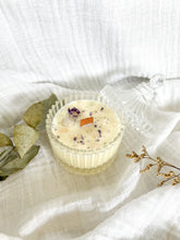 Load image into Gallery viewer, Orange & Ylang Ylang - Clear Mini Carousel Jar