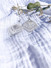 Load image into Gallery viewer, Silver Leaf Earrings